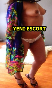 Mersin'de Eşsiz Bir Deneyim Sunan Esmer Escort