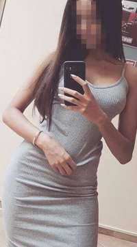 Mersin'de Sarışın Güzellik: 69 Kilogram Zarafet ve 166 cm Büyüklüğünde